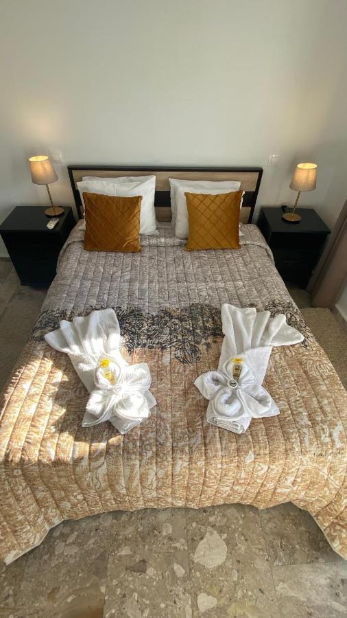 Patras Golden Suite Dış mekan fotoğraf