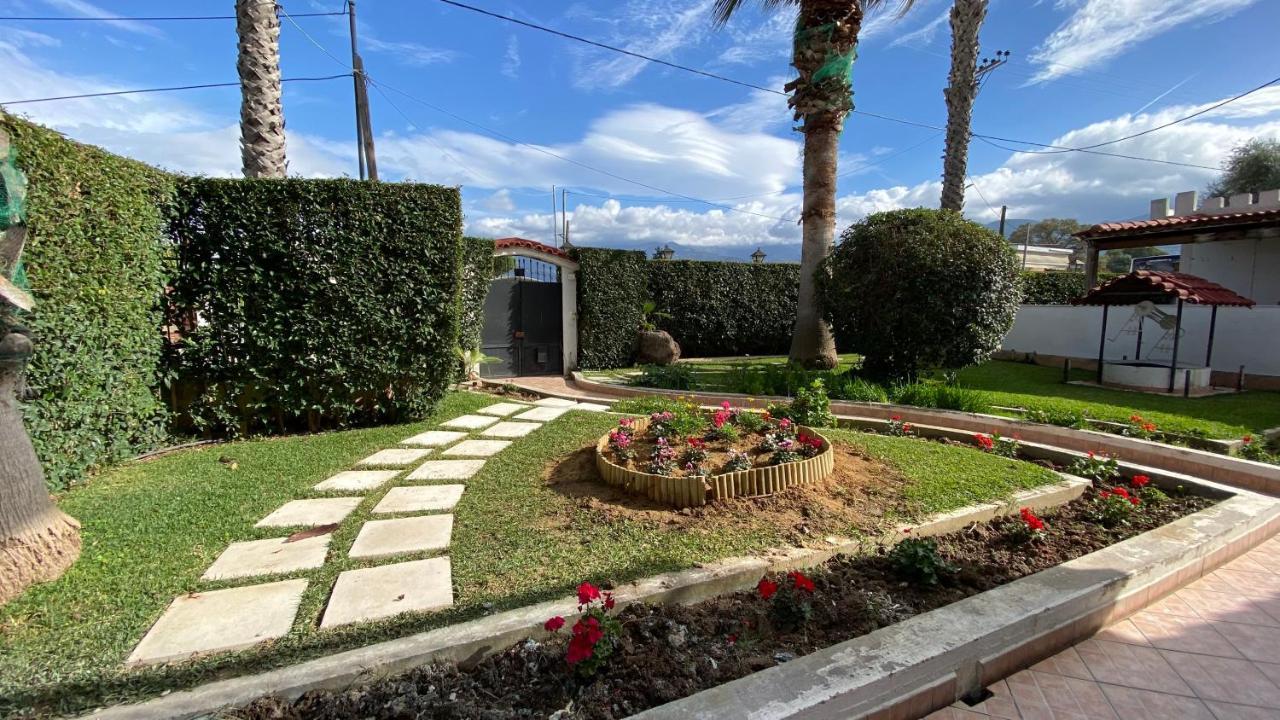 Patras Golden Suite Dış mekan fotoğraf