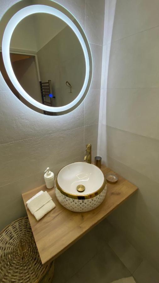 Patras Golden Suite Dış mekan fotoğraf