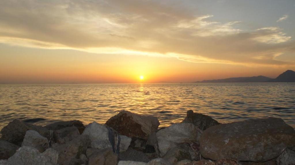Patras Golden Suite Dış mekan fotoğraf