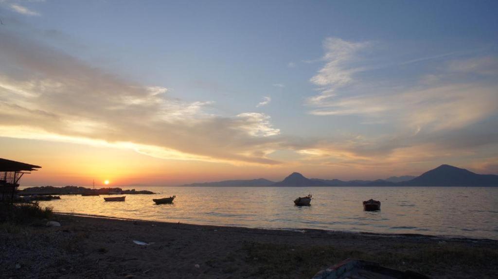 Patras Golden Suite Dış mekan fotoğraf